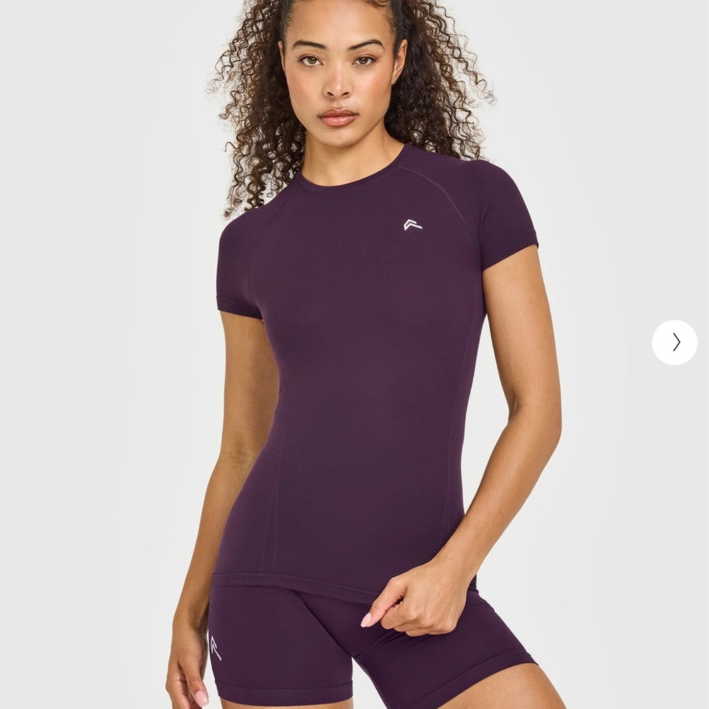 Two Oner Active go to seamless t shirts one purple and one light green